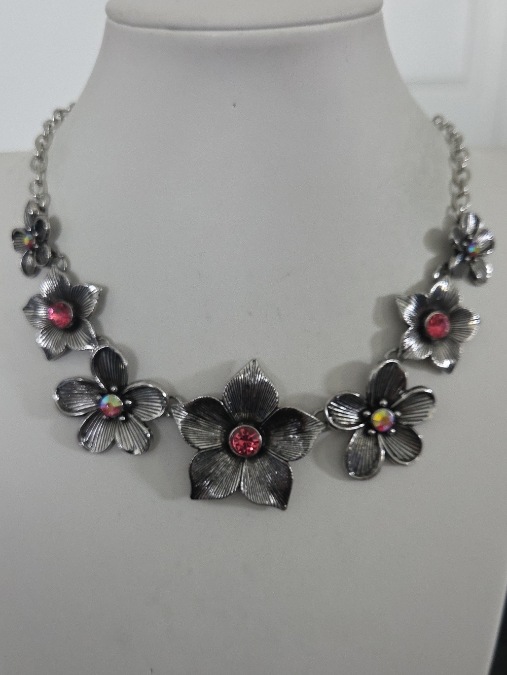 Paparazzi Free Floral Pink Necklace NWT